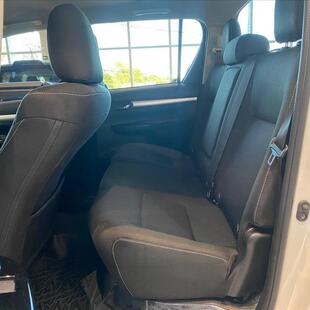 Toyota HILUX 2.8 D-4D TURBO DIESEL CD SR 4X4 AUTOMÁTICO