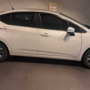 Nissan Versa Advance 1.6 (Flex) (Aut)