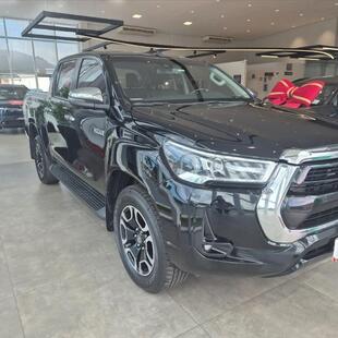 Toyota HILUX 2.8 D-4D TURBO DIESEL CD SRX LIMITED 4X4 AUTOMÁTICO