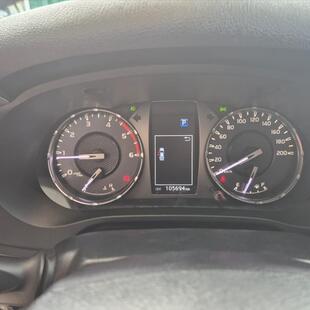 Toyota HILUX 2.8 D-4D TURBO DIESEL CD SRX LIMITED 4X4 AUTOMÁTICO