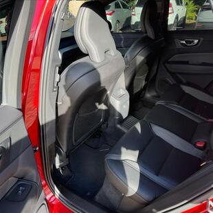 Volvo XC60 2.0 T8 RECHARGE ULTIMATE DARK AWD GEARTRONIC