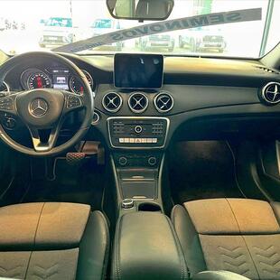 Mercedes Benz GLA 200 1.6 CGI FLEX STYLE 7G-DCT