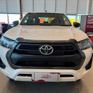 Toyota HILUX 2.8 D-4D TURBO DIESEL CD POWER PACK 4X4 AUTOMÁTICO