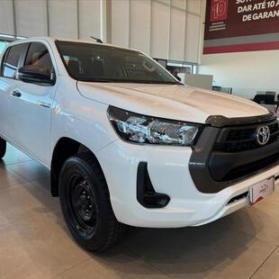 Toyota HILUX 2.8 D-4D TURBO DIESEL CD POWER PACK 4X4 AUTOMÁTICO