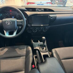 Toyota HILUX 2.8 D-4D TURBO DIESEL CD POWER PACK 4X4 AUTOMÁTICO