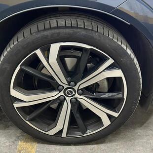 Volvo XC60 2.0 T8 RECHARGE ULTIMATE DARK AWD GEARTRONIC