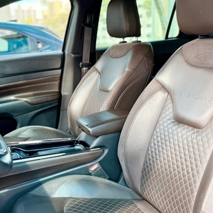 Jeep COMMANDER 2.0 TD380 TURBO DIESEL OVERLAND AT9