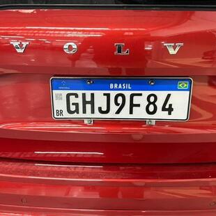 Volvo XC60 2.0 T8 RECHARGE ULTIMATE DARK AWD GEARTRONIC