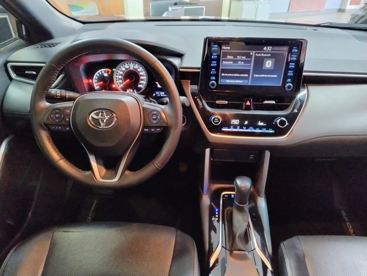 galeria COROLLA CROSS