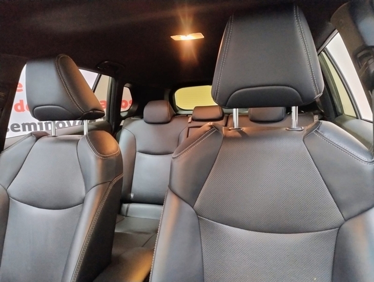 galeria COROLLA CROSS