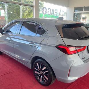 Honda CITY HATCHBACK TOURING 1.5 Flex 16V Aut CITY HATCHBACK TOURING 1.5 Flex 16V Aut