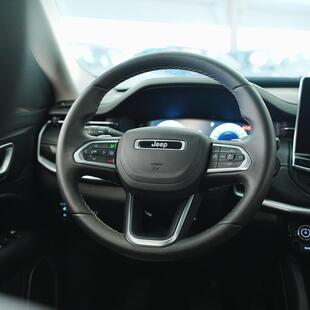 Jeep Commander Longitude 1.3 T270