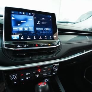 Jeep Commander Longitude 1.3 T270