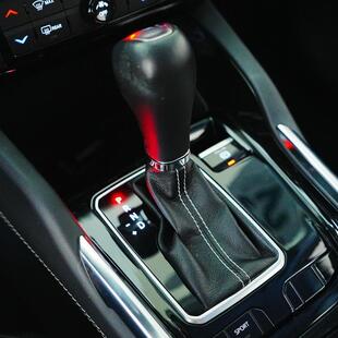 Jeep Commander Longitude 1.3 T270