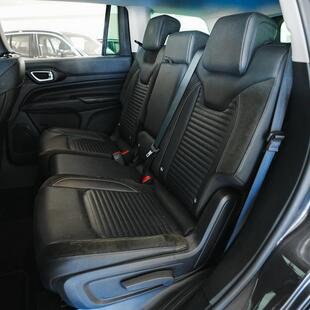 Jeep Commander Longitude 1.3 T270