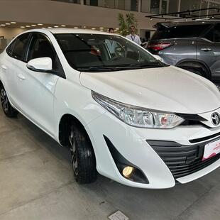 Toyota YARIS 1.5 16V FLEX SEDAN XL LIVE MULTIDRIVE