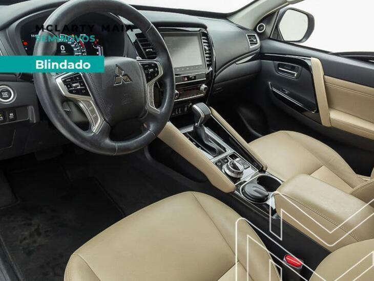 galeria PAJERO SPORT