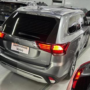 Mitsubishi OUTLANDER 2.0 MIVEC GASOLINA HPE AUTOMÁTICO