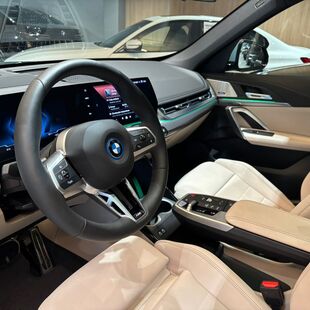 Bmw iX1 xDrive30 M Sport (Aut.) (Elétrico)