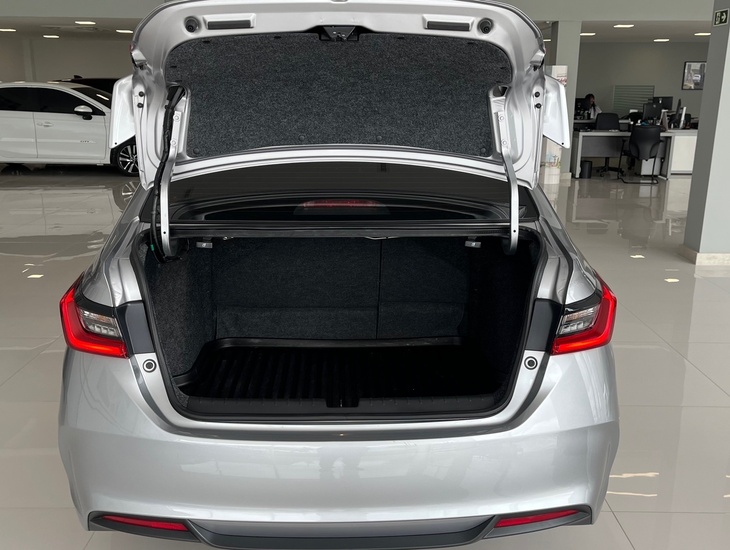 galeria CITY SEDAN LX