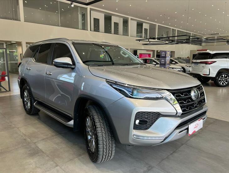 galeria HILUX SW4