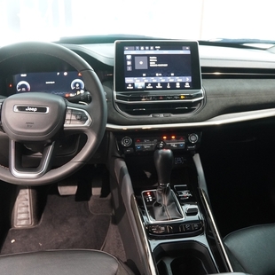 Jeep COMMANDER 2.0 TD380 TURBO DIESEL LIMITED AT9