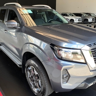 Nissan FRONTIER 2.3 16V TURBO DIESEL XE CD 4X4 AUTOMÁTICO