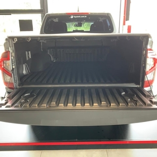 Nissan FRONTIER 2.3 16V TURBO DIESEL XE CD 4X4 AUTOMÁTICO