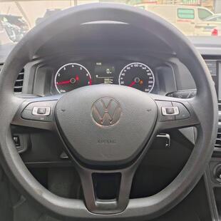 Volkswagen POLO 1.0 MPI MANUAL