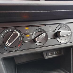 Volkswagen POLO 1.0 MPI MANUAL