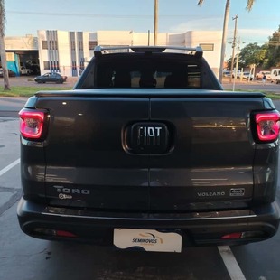 Fiat TORO 2.0 16V TURBO DIESEL VOLCANO 4WD AT9