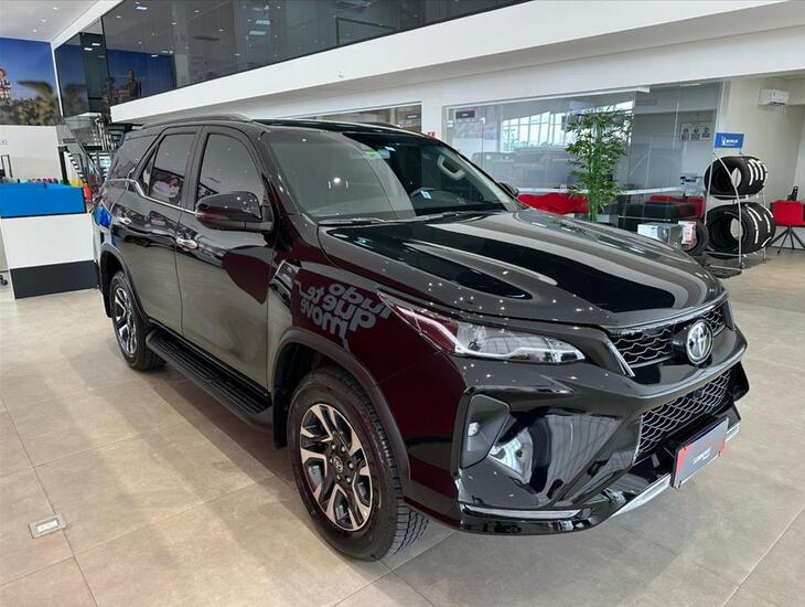 galeria HILUX SW4
