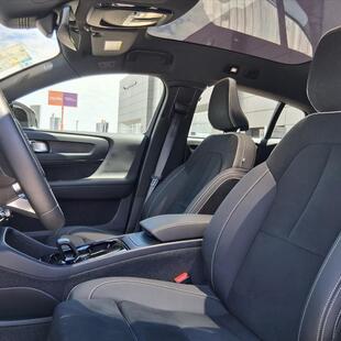 Volvo C40 P8 RECHARGE TWIN ELECTRIC ULTIMATE AWD