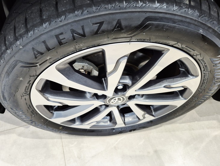 galeria COROLLA CROSS