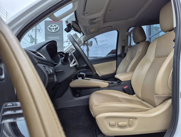 galeria PAJERO SPORT