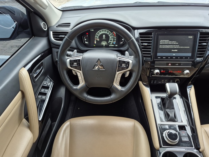 galeria PAJERO SPORT