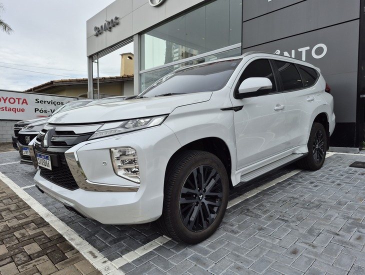galeria PAJERO SPORT
