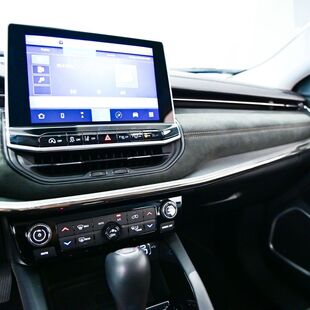 Jeep Commander Limited 1.3 T270