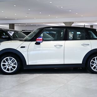 Mini Cooper 1.5 (Aut) 4p