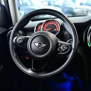 Mini Cooper 1.5 (Aut) 4p