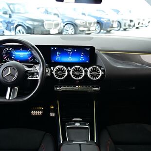 Mercedes Benz GLA 200 AMG Line 1.3 Turbo (Aut)