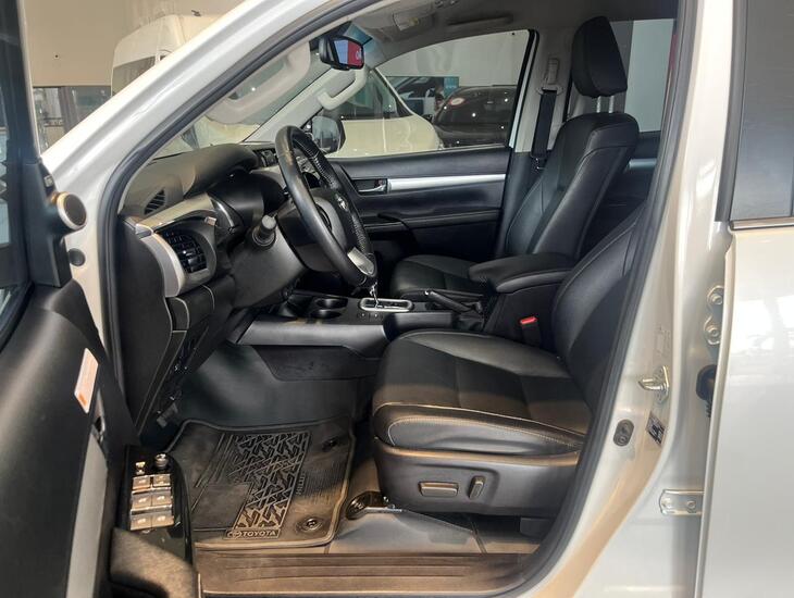 galeria HILUX SRX 4X4 2.8