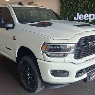 Ram 2500 6.7 I6 TURBO DIESEL LARAMIE NIGHT EDITION CD 4X4 AUTOMÁTICO