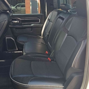 Ram 2500 6.7 I6 TURBO DIESEL LARAMIE NIGHT EDITION CD 4X4 AUTOMÁTICO