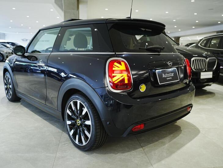 galeria Cooper Countryman