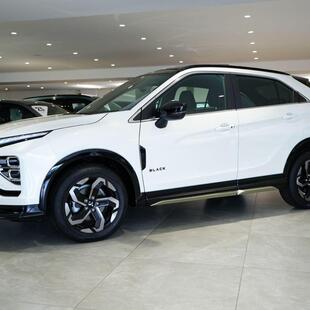 Mitsubishi Eclipse Cross HPE-S Black 4x4