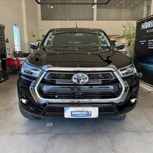 Toyota HILUX 2.8 D-4D TURBO DIESEL CD SRX 4X4 AUTOMÁTICO
