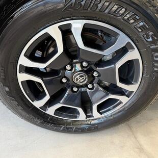 Toyota HILUX 2.8 D-4D TURBO DIESEL CD SRX 4X4 AUTOMÁTICO