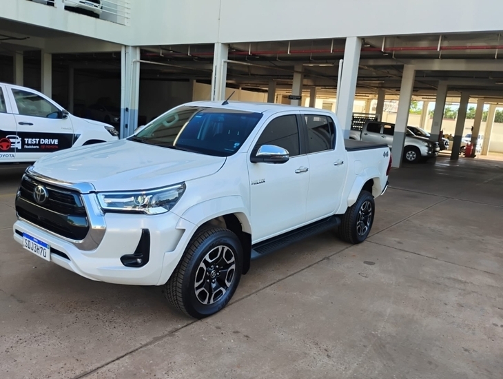 galeria HILUX