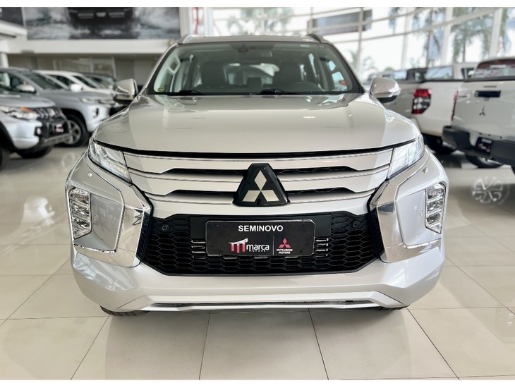 galeria PAJERO SPORT